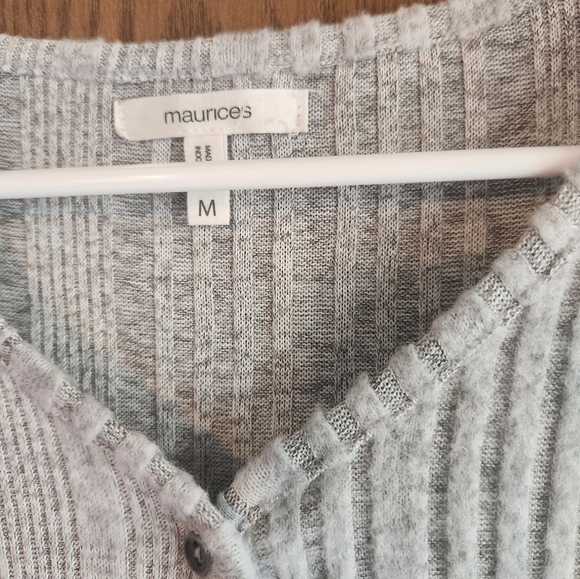Maurices Light Gray Ribbed V-Neck Sweater - Picture 2 of 3